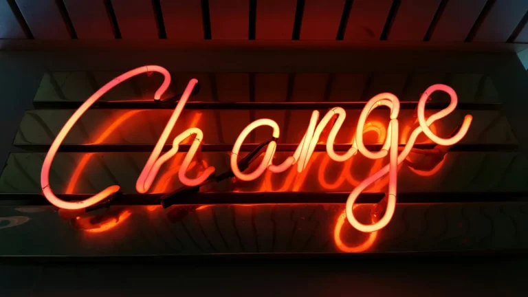 Leuchtschrift Change